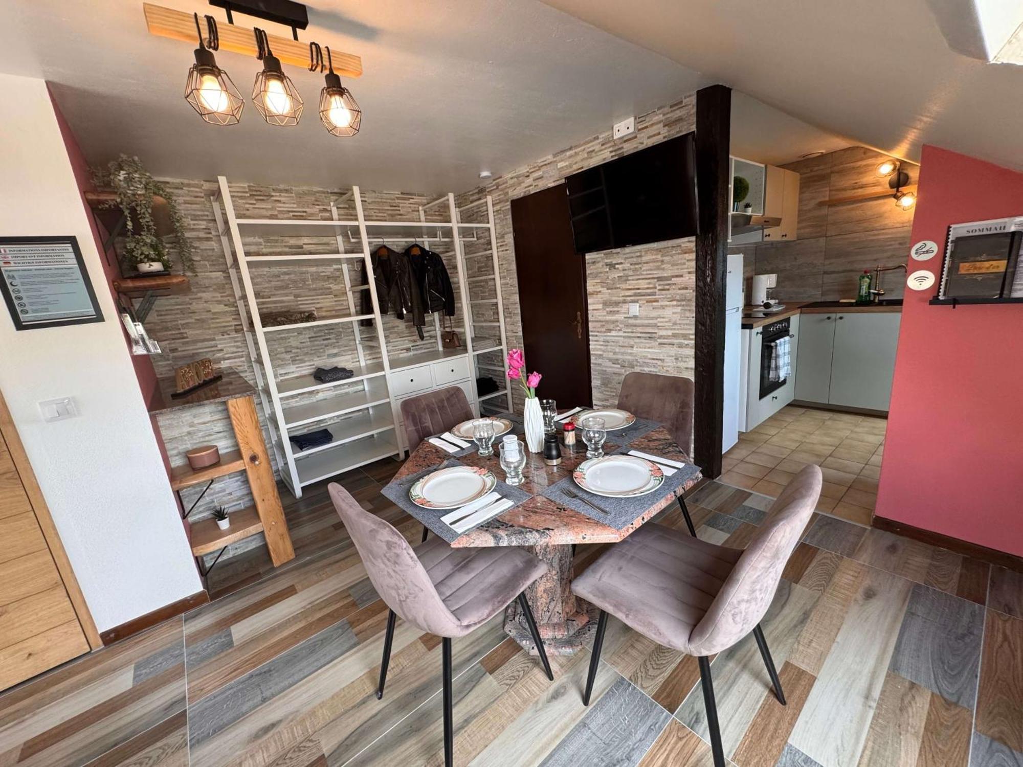 Private & Comfortable Apartments Puttelange-aux-Lacs Exterior foto